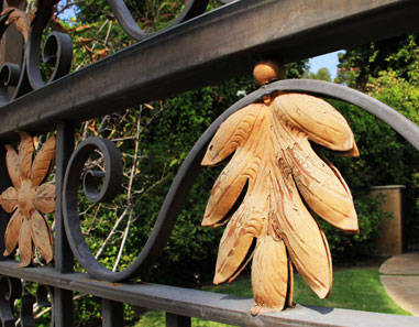 Traditional Wrought Iron Gate Leaf Accent